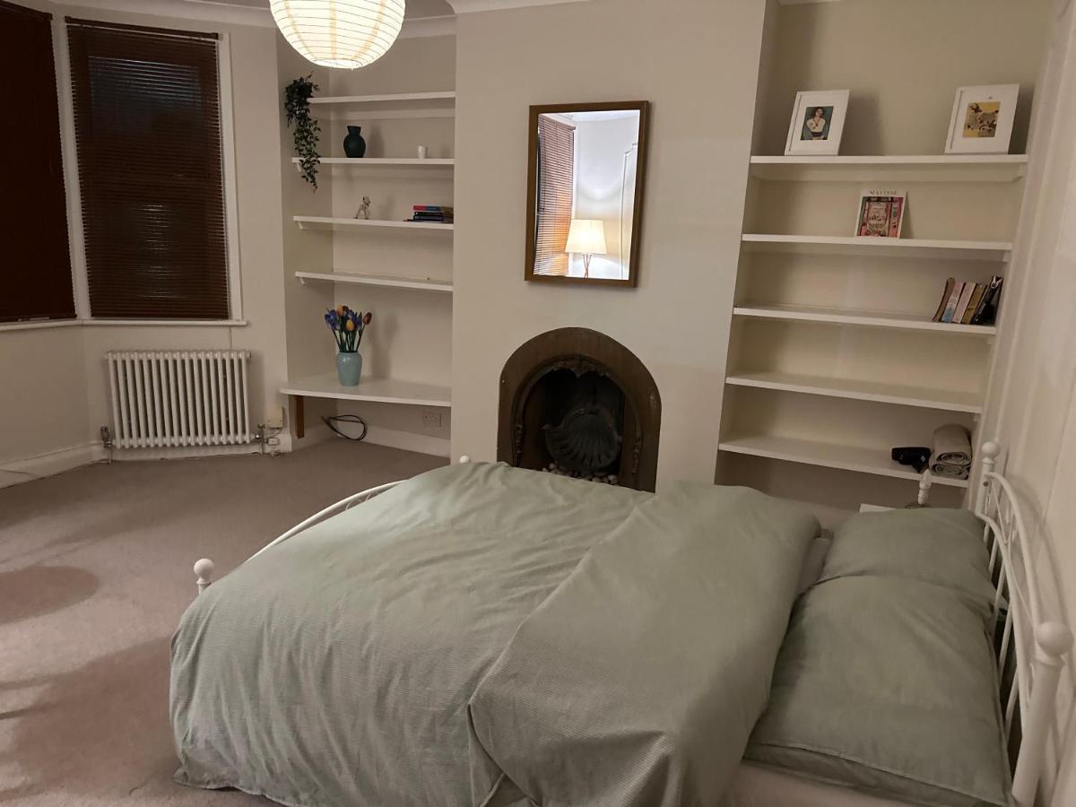 Spacious Room Near Underground Λονδίνο Εξωτερικό φωτογραφία