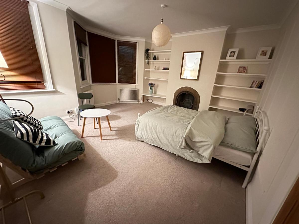 Spacious Room Near Underground Λονδίνο Εξωτερικό φωτογραφία