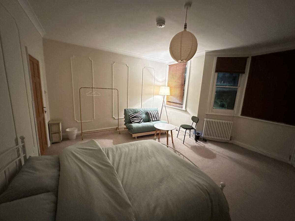 Spacious Room Near Underground Λονδίνο Εξωτερικό φωτογραφία